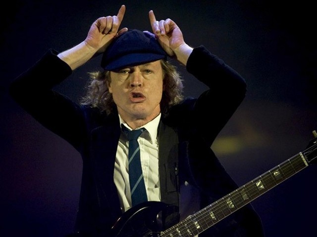 AC-DC Angus Young in Zurich - Angus Young during the 'Black Ice' European Tour at 'Hallen Stadion' in Zurich, Switzerland (April 6th, 2009). - , AC-DC, Angus, Young, Zurich, music, musics, performance, performances, show, shows, Black, Ice, European, tour, tours, Hallen, Stadion, Switzerland - Angus Young during the 'Black Ice' European Tour at 'Hallen Stadion' in Zurich, Switzerland (April 6th, 2009). Подреждайте безплатни онлайн AC-DC Angus Young in Zurich пъзел игри или изпратете AC-DC Angus Young in Zurich пъзел игра поздравителна картичка  от puzzles-games.eu.. AC-DC Angus Young in Zurich пъзел, пъзели, пъзели игри, puzzles-games.eu, пъзел игри, online пъзел игри, free пъзел игри, free online пъзел игри, AC-DC Angus Young in Zurich free пъзел игра, AC-DC Angus Young in Zurich online пъзел игра, jigsaw puzzles, AC-DC Angus Young in Zurich jigsaw puzzle, jigsaw puzzle games, jigsaw puzzles games, AC-DC Angus Young in Zurich пъзел игра картичка, пъзели игри картички, AC-DC Angus Young in Zurich пъзел игра поздравителна картичка