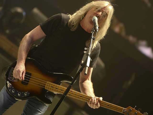 AC-DC Cliff Williams in Toronto juego de puzzle 