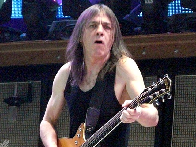 AC-DC Malcolm Young - Malcolm Young, born on January 6th, 1953 in Glasgow, Scotland, is one of the formers of AC-DC. Malcolm Young plays ritm guitar and is backing vocal in AC-DC.  Besides an AC-DC guitarist and vocalist, Malcolm Young is musician, songwriter and producer. - , AC-DC, Malcolm, Young, music, musics, guitarist, guitarists, ritm, guitar, guitars, vocalist, vocalists, backing, vocal, vocals, musician, musicians, songwriter, songwriters, producer, producers, Glasgow, Scotland - Malcolm Young, born on January 6th, 1953 in Glasgow, Scotland, is one of the formers of AC-DC. Malcolm Young plays ritm guitar and is backing vocal in AC-DC.  Besides an AC-DC guitarist and vocalist, Malcolm Young is musician, songwriter and producer. Resuelve rompecabezas en línea gratis AC-DC Malcolm Young juegos puzzle o enviar AC-DC Malcolm Young juego de puzzle tarjetas electrónicas de felicitación  de puzzles-games.eu.. AC-DC Malcolm Young puzzle, puzzles, rompecabezas juegos, puzzles-games.eu, juegos de puzzle, juegos en línea del rompecabezas, juegos gratis puzzle, juegos en línea gratis rompecabezas, AC-DC Malcolm Young juego de puzzle gratuito, AC-DC Malcolm Young juego de rompecabezas en línea, jigsaw puzzles, AC-DC Malcolm Young jigsaw puzzle, jigsaw puzzle games, jigsaw puzzles games, AC-DC Malcolm Young rompecabezas de juego tarjeta electrónica, juegos de puzzles tarjetas electrónicas, AC-DC Malcolm Young puzzle tarjeta electrónica de felicitación