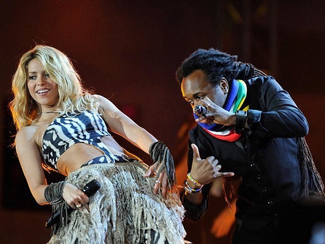 World Cup 2010 Kick-off Opening Concert Shakira пъзел игра 