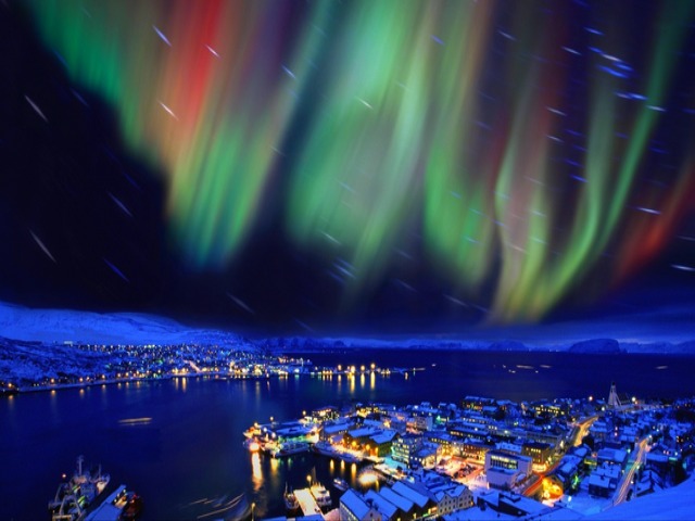 Aurora Borealis over Hammerfest Northern Norway Puzzle Spiel 