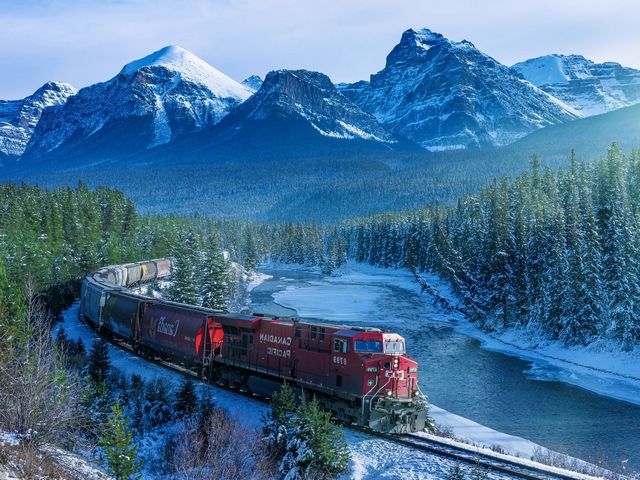 Canadian Pacific Railway Wallpaper - Wallpaper with a train of the Canadian pacific railway, passing through the snow-capped Rocky Mountains, Canada.<br />
The trip through Western Canada from Calgary to Vancouver, crossing the Canadian Rockies via train, remains one of the best way to take in the ever-changing beautiful views with mountains, rivers, valleys, lakes, meadows, and animals.<br />
The beauty in nature environment of this stretch of Canada is undoubtedly one of the most stunning landscapes and natural wonders. - , Canadian, Pacific, Railway, wallpaper, wallpapers, nature, natures, train, trains, snow, Rocky, Mountains, Canada, trip, through, Western, Canada, Calgary, Vancouver, Rockies, way, ways, beautiful, views, view, rivers, river, valleys, valley, lakes, lake, meadows, meadow, animals, animal, beauty, environment, stretch, stunning, landscapes, landscape, natural, wonders, wonder - Wallpaper with a train of the Canadian pacific railway, passing through the snow-capped Rocky Mountains, Canada.<br />
The trip through Western Canada from Calgary to Vancouver, crossing the Canadian Rockies via train, remains one of the best way to take in the ever-changing beautiful views with mountains, rivers, valleys, lakes, meadows, and animals.<br />
The beauty in nature environment of this stretch of Canada is undoubtedly one of the most stunning landscapes and natural wonders. Lösen Sie kostenlose Canadian Pacific Railway Wallpaper Online Puzzle Spiele oder senden Sie Canadian Pacific Railway Wallpaper Puzzle Spiel Gruß ecards  from puzzles-games.eu.. Canadian Pacific Railway Wallpaper puzzle, Rätsel, puzzles, Puzzle Spiele, puzzles-games.eu, puzzle games, Online Puzzle Spiele, kostenlose Puzzle Spiele, kostenlose Online Puzzle Spiele, Canadian Pacific Railway Wallpaper kostenlose Puzzle Spiel, Canadian Pacific Railway Wallpaper Online Puzzle Spiel, jigsaw puzzles, Canadian Pacific Railway Wallpaper jigsaw puzzle, jigsaw puzzle games, jigsaw puzzles games, Canadian Pacific Railway Wallpaper Puzzle Spiel ecard, Puzzles Spiele ecards, Canadian Pacific Railway Wallpaper Puzzle Spiel Gruß ecards