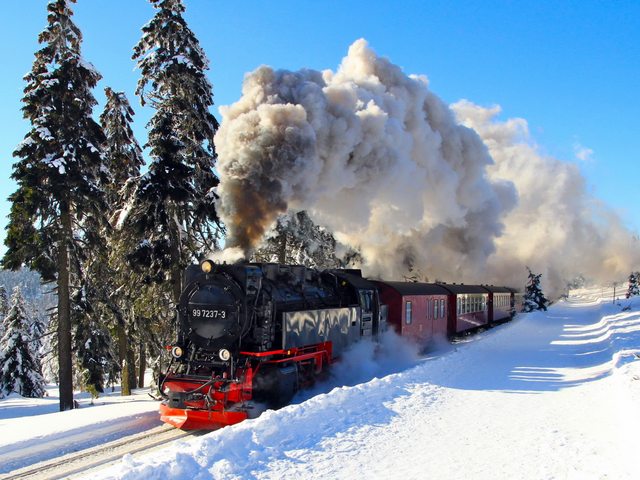 Steam Train in Winter Wallpaper juego de puzzle 