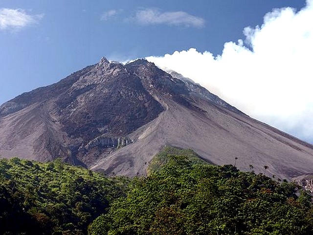 Volcano Indonesia Mount Merapi juego de puzzle 
