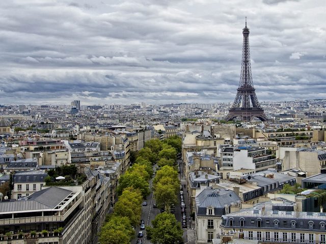 Eiffel Tower from Arc de Triomphe Paris France пазл игру 