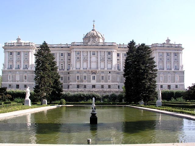 Royal Palace of Madrid Spain - The Royal Palace of Madrid (The Palacio Real de Madrid), which is believed to be the largest palace in Europe, is the official palace of the Spanish monarchy and today is only used for official state functions and ceremonies, partially open to public. The King of Spain, Juan Carlos and the Royal Family reside in the more modest Zarzuela Palace (Palacio de la Zarzuela), located in the El Pardo complex at the outskirts of Madrid. - , Royal, palace, palaces, Madrid, Spain, places, place, travel, travels, tour, tours, trip, trips, Palacio, Real, largest, Europe, official, Spanish, monarchy, monarchies, today, state, functions, function, ceremonies, ceremony, public, king, kings, Juan, Carlos, family, families, modest, Zarzuela, ElPardo, complex, complexes, outskirts - The Royal Palace of Madrid (The Palacio Real de Madrid), which is believed to be the largest palace in Europe, is the official palace of the Spanish monarchy and today is only used for official state functions and ceremonies, partially open to public. The King of Spain, Juan Carlos and the Royal Family reside in the more modest Zarzuela Palace (Palacio de la Zarzuela), located in the El Pardo complex at the outskirts of Madrid. Resuelve rompecabezas en línea gratis Royal Palace of Madrid Spain juegos puzzle o enviar Royal Palace of Madrid Spain juego de puzzle tarjetas electrónicas de felicitación  de puzzles-games.eu.. Royal Palace of Madrid Spain puzzle, puzzles, rompecabezas juegos, puzzles-games.eu, juegos de puzzle, juegos en línea del rompecabezas, juegos gratis puzzle, juegos en línea gratis rompecabezas, Royal Palace of Madrid Spain juego de puzzle gratuito, Royal Palace of Madrid Spain juego de rompecabezas en línea, jigsaw puzzles, Royal Palace of Madrid Spain jigsaw puzzle, jigsaw puzzle games, jigsaw puzzles games, Royal Palace of Madrid Spain rompecabezas de juego tarjeta electrónica, juegos de puzzles tarjetas electrónicas, Royal Palace of Madrid Spain puzzle tarjeta electrónica de felicitación