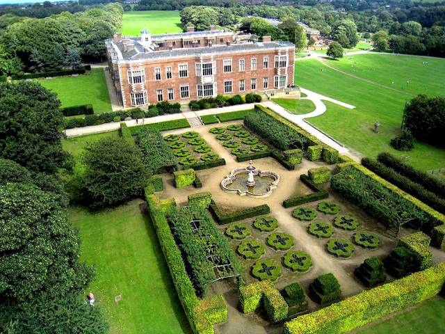 Temple Newsam near Leeds West Yorkshire England пазл игру 