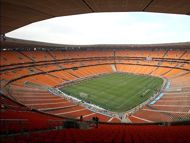 World Cup 2010 Soccer City Stadium пазл игру 