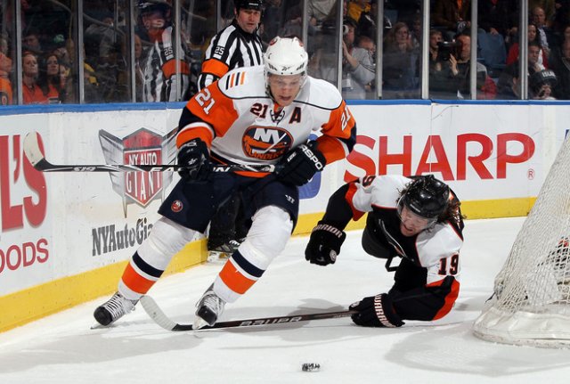NHL 2010 Kyle Okposo attacks - Kyle Okposo #21 of the New York Islanders attacks and take away the puck from Scott Hartnell #19 of the Philadelphia Flyers during the NHL 2010 in Uniondale, New York (April 01). - , NHL, 2010, Kyle, Okposo, sport, sports, hockey, ice-hockey, New, York, Islanders, Scott, Hartnell, Philadelphia, Flyers, Uniondale - Kyle Okposo #21 of the New York Islanders attacks and take away the puck from Scott Hartnell #19 of the Philadelphia Flyers during the NHL 2010 in Uniondale, New York (April 01). Решайте бесплатные онлайн NHL 2010 Kyle Okposo attacks пазлы игры или отправьте NHL 2010 Kyle Okposo attacks пазл игру приветственную открытку  из puzzles-games.eu.. NHL 2010 Kyle Okposo attacks пазл, пазлы, пазлы игры, puzzles-games.eu, пазл игры, онлайн пазл игры, игры пазлы бесплатно, бесплатно онлайн пазл игры, NHL 2010 Kyle Okposo attacks бесплатно пазл игра, NHL 2010 Kyle Okposo attacks онлайн пазл игра , jigsaw puzzles, NHL 2010 Kyle Okposo attacks jigsaw puzzle, jigsaw puzzle games, jigsaw puzzles games, NHL 2010 Kyle Okposo attacks пазл игра открытка, пазлы игры открытки, NHL 2010 Kyle Okposo attacks пазл игра приветственная открытка