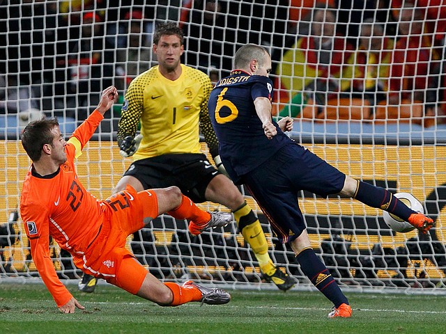 World Cup 2010 Champion Andres Iniesta scores the Winning Goal - The Spain's midfielder Andres Iniesta scores the winning goal past the Netherlands' goalkeeper Maarten Stekelenbug during the extra time in the 116 minute of the FIFA World Cup 2010 Champion final match at the Soccer City stadium in Johannesburg, South Africa (July 11, 2010). - , World, Cup, 2010, Champion, Andres, Iniesta, winning, goal, goals, sport, sports, tournament, tournaments, match, matches, soccer, soccers, football, footballs, Spain, midfielder, midfielders, Netherlands, goalkeeper, goalkeeper, Maarten, Stekelenbug, extra, time, times, FIFA, final, Soccer, City, stadium, stadiums, Johannesburg, South, Africa - The Spain's midfielder Andres Iniesta scores the winning goal past the Netherlands' goalkeeper Maarten Stekelenbug during the extra time in the 116 minute of the FIFA World Cup 2010 Champion final match at the Soccer City stadium in Johannesburg, South Africa (July 11, 2010). Solve free online World Cup 2010 Champion Andres Iniesta scores the Winning Goal puzzle games or send World Cup 2010 Champion Andres Iniesta scores the Winning Goal puzzle game greeting ecards  from puzzles-games.eu.. World Cup 2010 Champion Andres Iniesta scores the Winning Goal puzzle, puzzles, puzzles games, puzzles-games.eu, puzzle games, online puzzle games, free puzzle games, free online puzzle games, World Cup 2010 Champion Andres Iniesta scores the Winning Goal free puzzle game, World Cup 2010 Champion Andres Iniesta scores the Winning Goal online puzzle game, jigsaw puzzles, World Cup 2010 Champion Andres Iniesta scores the Winning Goal jigsaw puzzle, jigsaw puzzle games, jigsaw puzzles games, World Cup 2010 Champion Andres Iniesta scores the Winning Goal puzzle game ecard, puzzles games ecards, World Cup 2010 Champion Andres Iniesta scores the Winning Goal puzzle game greeting ecard