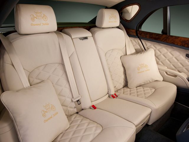 Bentley Mulsanne Diamond Jubilee Edition 2012 Interior - To celebrate the birthday of Queen Elizabeth II and 60-th  anniversary of her reign, Bentley Motors unveiled at the Motor Show in Beijing, China, a very special Mulsanne Diamond Jubilee, edition 2012. This serie is limited just to 60 cars, whose interior, hand crafted by Mulliner, is distinguished by exquisiteness, embroidered headrests with gold stitches, veneered fold-down tables in the rear cabin, decorated with gold and leather cushions, with motives of classic luxurious royal carriage. - , Bentley, Mulsanne, diamond, diamonds, jubilee, jubilees, edition, editions, 2012, interior, interiors, autos, auto, cars, car, automobiles, automobile, birthday, birthdays, Queen, queens, Elizabeth, 60-th, anniversary, anniversaries, reign, reigns, motors, motor, show, shows, Beijing, China, special, serie, series, Mulliner, exquisiteness, embroidered, headrests, gold, stitches, stitch, veneered, tables, table, rear, cabin, cabines, decorated, leather, cushions, cushion, motives, motiv, classic, luxurious, royal, carriage, carriages - To celebrate the birthday of Queen Elizabeth II and 60-th  anniversary of her reign, Bentley Motors unveiled at the Motor Show in Beijing, China, a very special Mulsanne Diamond Jubilee, edition 2012. This serie is limited just to 60 cars, whose interior, hand crafted by Mulliner, is distinguished by exquisiteness, embroidered headrests with gold stitches, veneered fold-down tables in the rear cabin, decorated with gold and leather cushions, with motives of classic luxurious royal carriage. Lösen Sie kostenlose Bentley Mulsanne Diamond Jubilee Edition 2012 Interior Online Puzzle Spiele oder senden Sie Bentley Mulsanne Diamond Jubilee Edition 2012 Interior Puzzle Spiel Gruß ecards  from puzzles-games.eu.. Bentley Mulsanne Diamond Jubilee Edition 2012 Interior puzzle, Rätsel, puzzles, Puzzle Spiele, puzzles-games.eu, puzzle games, Online Puzzle Spiele, kostenlose Puzzle Spiele, kostenlose Online Puzzle Spiele, Bentley Mulsanne Diamond Jubilee Edition 2012 Interior kostenlose Puzzle Spiel, Bentley Mulsanne Diamond Jubilee Edition 2012 Interior Online Puzzle Spiel, jigsaw puzzles, Bentley Mulsanne Diamond Jubilee Edition 2012 Interior jigsaw puzzle, jigsaw puzzle games, jigsaw puzzles games, Bentley Mulsanne Diamond Jubilee Edition 2012 Interior Puzzle Spiel ecard, Puzzles Spiele ecards, Bentley Mulsanne Diamond Jubilee Edition 2012 Interior Puzzle Spiel Gruß ecards