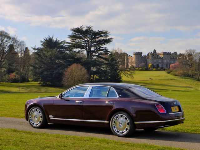 Bentley Mulsanne Diamond Jubilee Edition 2012 Wallpaper juego de puzzle 