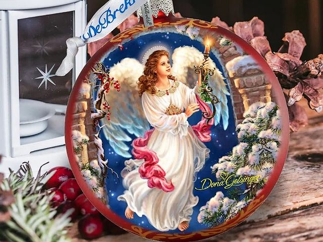Christmas Ornament with Angel in Arch puzzle game 