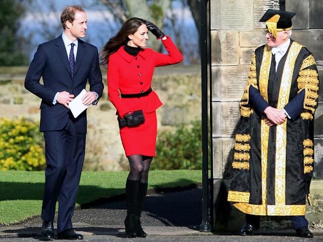 Prince William and Kate Middleton Visit to the University St. Andrews Scotland England - Prince William and Kate Middleton are greeted by Chancellor Sir Menzies Campbell, during their visit to the University of St. Andrews, in Scotland, Egland, on February 25, 2011. - , prince, princes, William, Kate, Middleton, visit, visits, university, universities, St., Andrews, St.Andrews, Scotland, England, celebrities, celebrity, place, places, tour, tours, show, shows, ceremony, ceremonies, event, events, entertainment, entertainments, chancellor, chancellors, Sir, Menzies, Campbell, February, 2011 - Prince William and Kate Middleton are greeted by Chancellor Sir Menzies Campbell, during their visit to the University of St. Andrews, in Scotland, Egland, on February 25, 2011. Подреждайте безплатни онлайн Prince William and Kate Middleton Visit to the University St. Andrews Scotland England пъзел игри или изпратете Prince William and Kate Middleton Visit to the University St. Andrews Scotland England пъзел игра поздравителна картичка  от puzzles-games.eu.. Prince William and Kate Middleton Visit to the University St. Andrews Scotland England пъзел, пъзели, пъзели игри, puzzles-games.eu, пъзел игри, online пъзел игри, free пъзел игри, free online пъзел игри, Prince William and Kate Middleton Visit to the University St. Andrews Scotland England free пъзел игра, Prince William and Kate Middleton Visit to the University St. Andrews Scotland England online пъзел игра, jigsaw puzzles, Prince William and Kate Middleton Visit to the University St. Andrews Scotland England jigsaw puzzle, jigsaw puzzle games, jigsaw puzzles games, Prince William and Kate Middleton Visit to the University St. Andrews Scotland England пъзел игра картичка, пъзели игри картички, Prince William and Kate Middleton Visit to the University St. Andrews Scotland England пъзел игра поздравителна картичка