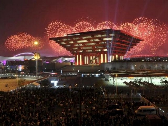 Expo 2010 China Pavilion - Fireworks illuminate the China Pavilion during the World Expo 2010 open ceremony in Shanghai. - , Expo, 2010, China, pavilion, pavilions, show, shows, ceremony, ceremonies, performance, performances, Shanghai - Fireworks illuminate the China Pavilion during the World Expo 2010 open ceremony in Shanghai. Lösen Sie kostenlose Expo 2010 China Pavilion Online Puzzle Spiele oder senden Sie Expo 2010 China Pavilion Puzzle Spiel Gruß ecards  from puzzles-games.eu.. Expo 2010 China Pavilion puzzle, Rätsel, puzzles, Puzzle Spiele, puzzles-games.eu, puzzle games, Online Puzzle Spiele, kostenlose Puzzle Spiele, kostenlose Online Puzzle Spiele, Expo 2010 China Pavilion kostenlose Puzzle Spiel, Expo 2010 China Pavilion Online Puzzle Spiel, jigsaw puzzles, Expo 2010 China Pavilion jigsaw puzzle, jigsaw puzzle games, jigsaw puzzles games, Expo 2010 China Pavilion Puzzle Spiel ecard, Puzzles Spiele ecards, Expo 2010 China Pavilion Puzzle Spiel Gruß ecards