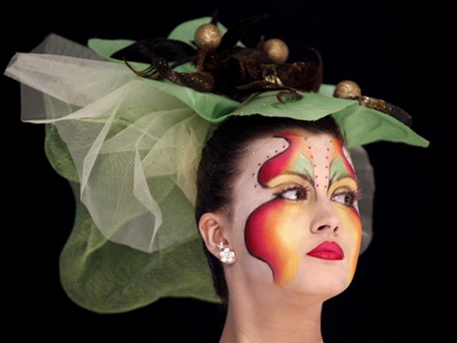 Hair Show in Kiev Fantasy and Beauty Puzzle Spiel 