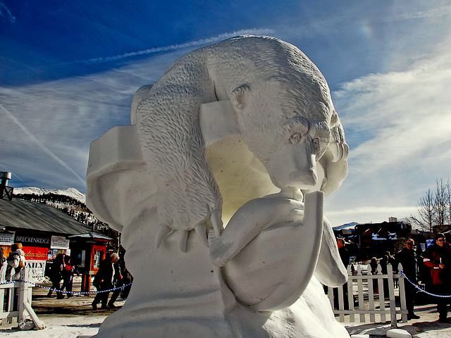 Last Iceberg Budweiser Snow Sculpture Competition in Breckenridge Colorado juego de puzzle 
