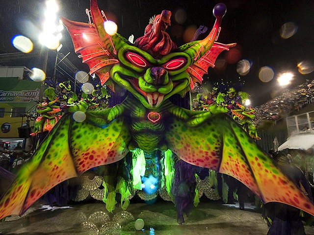 Rio Carnival Brazil 2011 Performers of Grande Rio Samba School juego de puzzle 