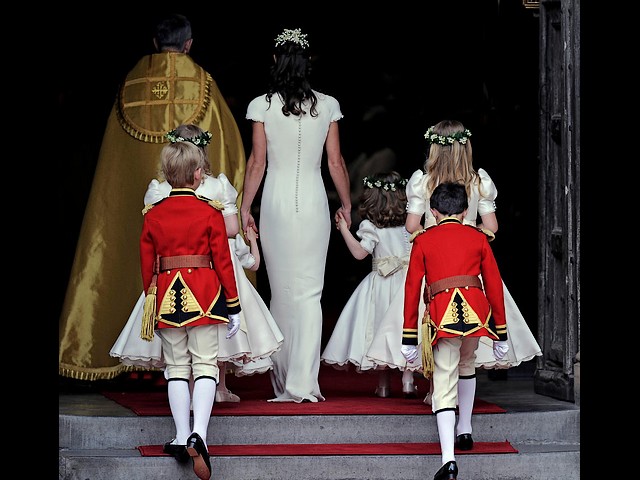 Royal Wedding England Maid of Honour Pippa Middleton with Bridesmaids and Page Boys enter into Westminster Abbey in London - The maid of Honour, Pippa Middleton enter with bridesmaids Eliza Lopez, Grace van Cutsem, Lady Louise Windsor and Margarita Armstrong-Jones and page boys (ring bearers), Tom Pettifer and William Lowther-Pinkerton, into Westminster Abbey, to attend ceremony of the royal wedding of Prince William and Catherine Duchess of Cambridge, on April 29, 2011. - , Royal, wedding, weddings, England, Maid, Honour, Pippa, Middleton, bridesmaids, bridesmaid, page, boys, boy, Westminster, abbey, abbeys, London, show, shows, celebrities, celebrity, ceremony, ceremonies, event, events, entertainment, entertainments, place, places, travel, travels, tour, tours, Eliza, Lopez, Grace, Cutsem, Lady, Louise, Windsor, Margarita, Armstrong, Jones, ring, rings, bearer, bearers, Tom, Pettifer, William, Lowther, Pinkerton, prince, princes, Catherine, duchess, duchesses, Cambridge, April, 2011 - The maid of Honour, Pippa Middleton enter with bridesmaids Eliza Lopez, Grace van Cutsem, Lady Louise Windsor and Margarita Armstrong-Jones and page boys (ring bearers), Tom Pettifer and William Lowther-Pinkerton, into Westminster Abbey, to attend ceremony of the royal wedding of Prince William and Catherine Duchess of Cambridge, on April 29, 2011. Решайте бесплатные онлайн Royal Wedding England Maid of Honour Pippa Middleton with Bridesmaids and Page Boys enter into Westminster Abbey in London пазлы игры или отправьте Royal Wedding England Maid of Honour Pippa Middleton with Bridesmaids and Page Boys enter into Westminster Abbey in London пазл игру приветственную открытку  из puzzles-games.eu.. Royal Wedding England Maid of Honour Pippa Middleton with Bridesmaids and Page Boys enter into Westminster Abbey in London пазл, пазлы, пазлы игры, puzzles-games.eu, пазл игры, онлайн пазл игры, игры пазлы бесплатно, бесплатно онлайн пазл игры, Royal Wedding England Maid of Honour Pippa Middleton with Bridesmaids and Page Boys enter into Westminster Abbey in London бесплатно пазл игра, Royal Wedding England Maid of Honour Pippa Middleton with Bridesmaids and Page Boys enter into Westminster Abbey in London онлайн пазл игра , jigsaw puzzles, Royal Wedding England Maid of Honour Pippa Middleton with Bridesmaids and Page Boys enter into Westminster Abbey in London jigsaw puzzle, jigsaw puzzle games, jigsaw puzzles games, Royal Wedding England Maid of Honour Pippa Middleton with Bridesmaids and Page Boys enter into Westminster Abbey in London пазл игра открытка, пазлы игры открытки, Royal Wedding England Maid of Honour Pippa Middleton with Bridesmaids and Page Boys enter into Westminster Abbey in London пазл игра приветственная открытка