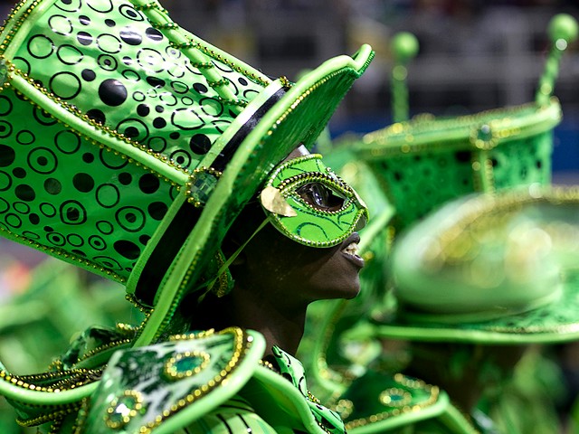 Sao Paulo Carnival Brazil 2011 Drummer of Mocidade Alegre Samba School пъзел игра 