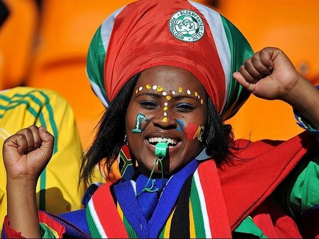 World Cup 2010 Colourful South Africa Fan пъзел игра 