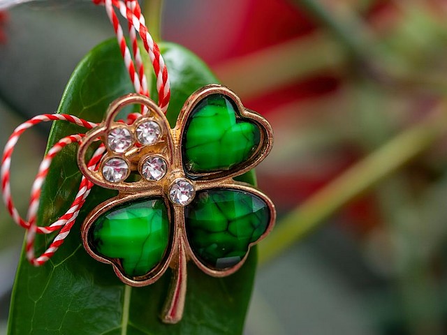 Clover Martisor Romania Puzzle Spiel 