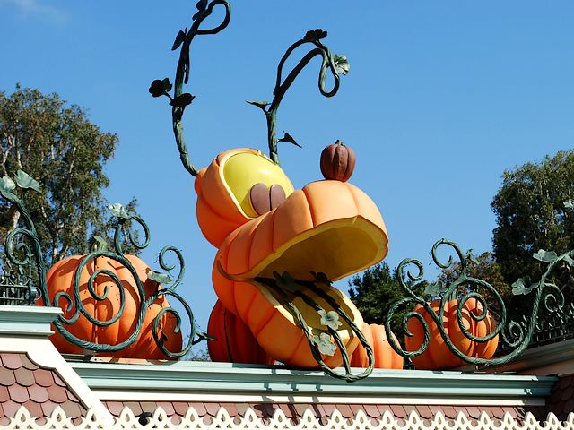 Disneyland Halloween Pluto Pumpkins Decoration пъзел игра 